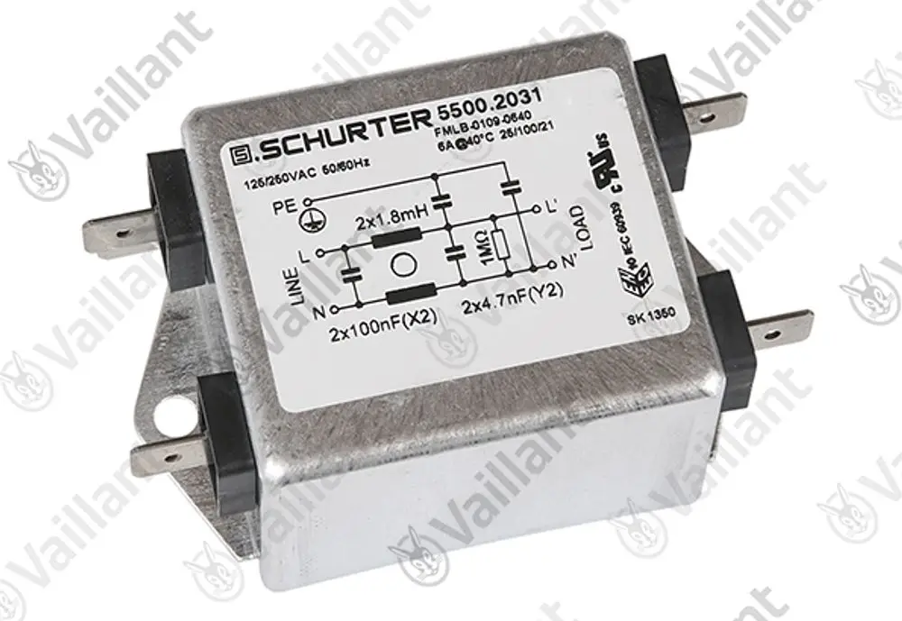EMV-Filter von Vaillant mit Anschlüssen für PE, LINE, N und L sowie technischen Spezifikationen auf dem Gehäuse. Metallisches Gehäuse mit beschriftetem Anschlussdiagramm.